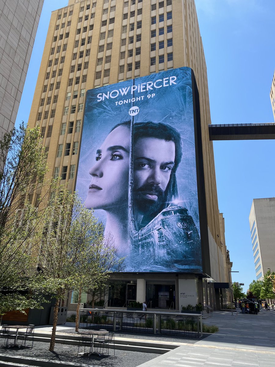 ThomasDemitrius's tweet photo. Great shots down at the #ATTDiscoveryDistrict of the #ATTExperienceStore’s media wall @Pascahl1 - can’t wait for the launch of @ATT @HBOMax #SCOOB #TNT #Snowpiercer @LifeAtATT @NTX_Market What show are you excited most for? https://t.co/8sQyZKZSSj
