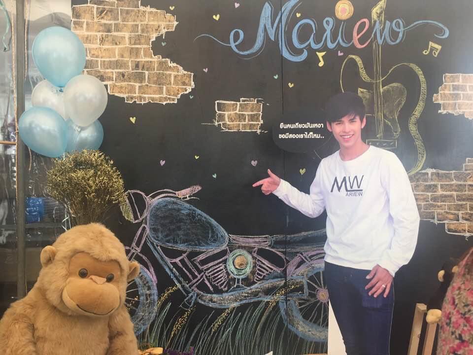 MariewFanClub's tweet photo. Concert #VerrGinFinCon  18.6.16
Part 2 ▶️ https://t.co/4gJx3kmByb
Part 1 ▶️  https://t.co/E9l1NHL7qc

เปิดตัว&amp; เดี่ยว  ▶️ https://t.co/zdBFUJN6F2
Battle ▶️ https://t.co/zdBFUJN6F2
ริว เบนซ์ Feat ตี๋ ตุ้ย ต้น เพลงอกหักไม่ว่า
▶️ https://t.co/4FkIKbfVzU

#Riew #ริวภัทรพงศ์ 
#Mariew https://t.co/uVg186MbHn