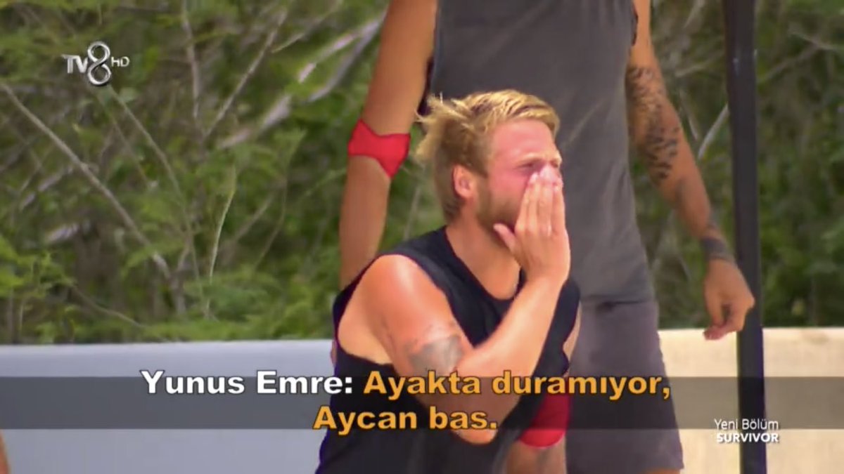 MBulukcu's tweet photo. Aşırı keyif vericiydi ayakta duramayadığı halde ağlattı sizi bı de dursaydı ne olurdu acaba ahahahah

#survivor2020 https://t.co/ftU3d5vPYO