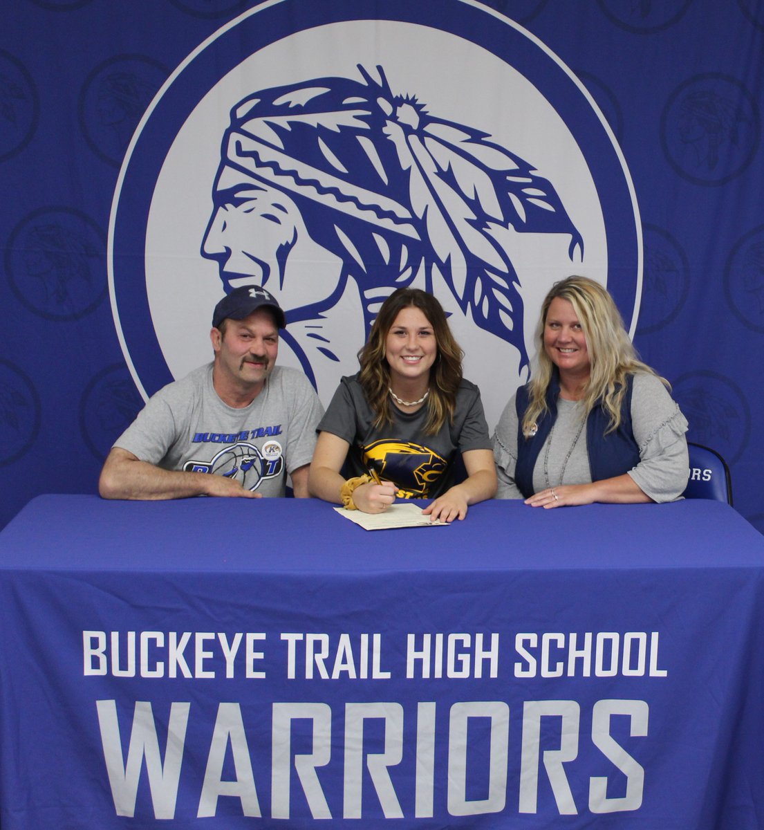 COngrats to Buckeye Trail Senior Katie Clipner, who signed a letter of intent to play basketball at Kent State University at Tuscarawas on Thursday, May 14.  Pictured with Katie are her parents Chris and Michelle Clipner.