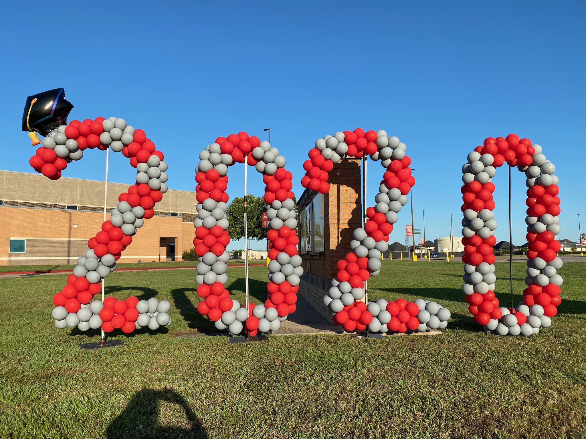 Travis High School on Twitter "We ️ our seniors!! Tiger staff LOVED