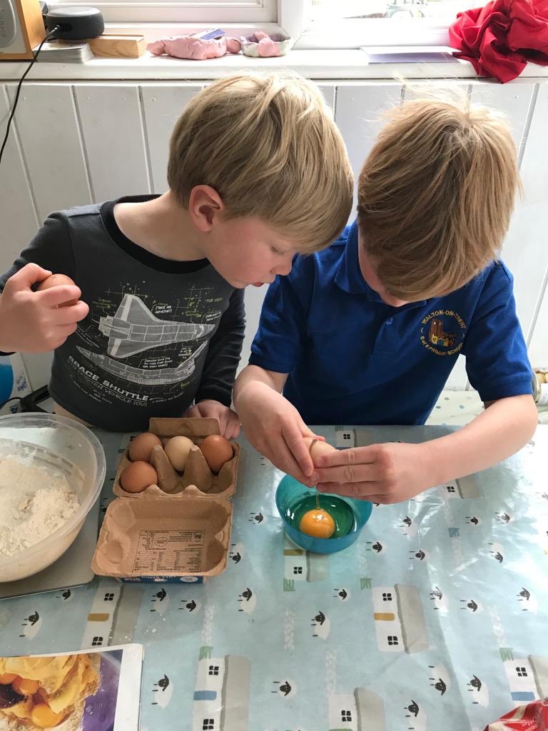 walton_primary's tweet photo. Another fantastic week for the Rabbits!! Thankyou for sharing your wonderful learning with us Ollie โค๏ธ #workingtogether #EYFS #brotherlylove #parentaspartners https://t.co/3kBhunjgDG