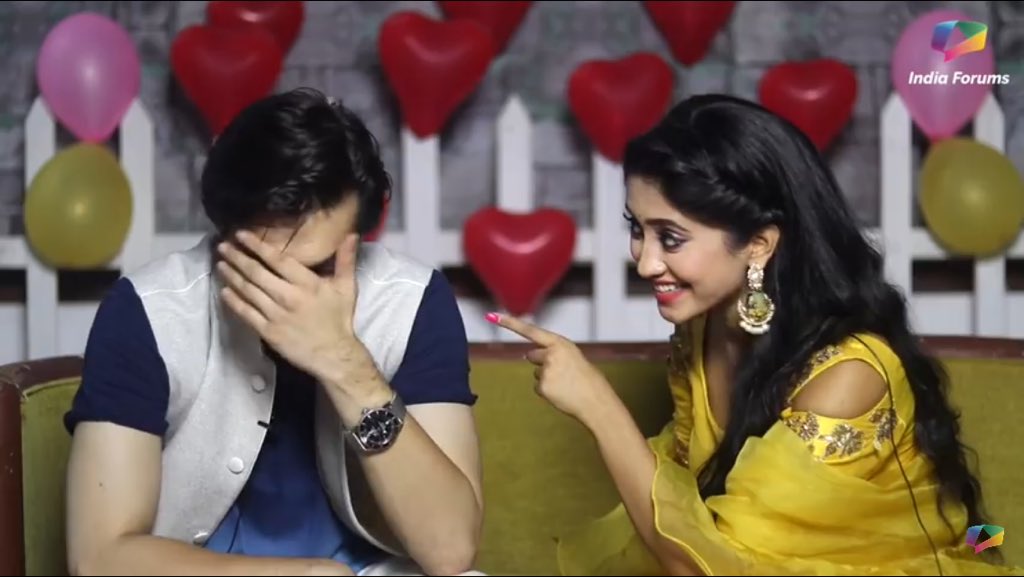 AdishaFan's tweet photo. Feels like it was only yesterday when I saw these two together on screen for the first time, four years have gone &amp; time literally flew. At the same time these two made us live 11yrs journey of a couple and every single time we see them we feel that they're ours #4YearsOfKaira https://t.co/WUg1xQSFKV