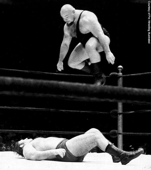 On January 18 1971, Bruno would shockingly lose clean to the “Russian Bear” Ivan Koloff in Madison Square Garden!The new champion’s 2nd reign only lasted until February 8th when Pedro Morales won the title. #WWE  #AlternateHistory