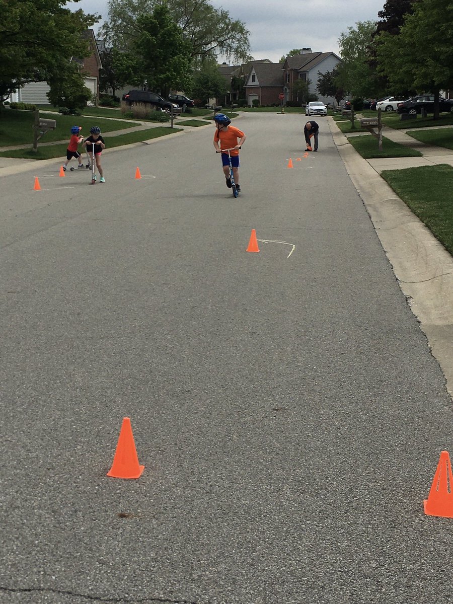 Elhess93Wale's tweet photo. Field Day 2020! Definitely not the same but fun to continue a favorite tradition. We created the obstacle course and showed skill by running, using scooter, and dribbling a basketball in record times! ⁦@SmokyRow1⁩ ⁦@SREPE92⁩ #smokyrowathome #SREFieldDay2020 https://t.co/ZQRMy0p40D