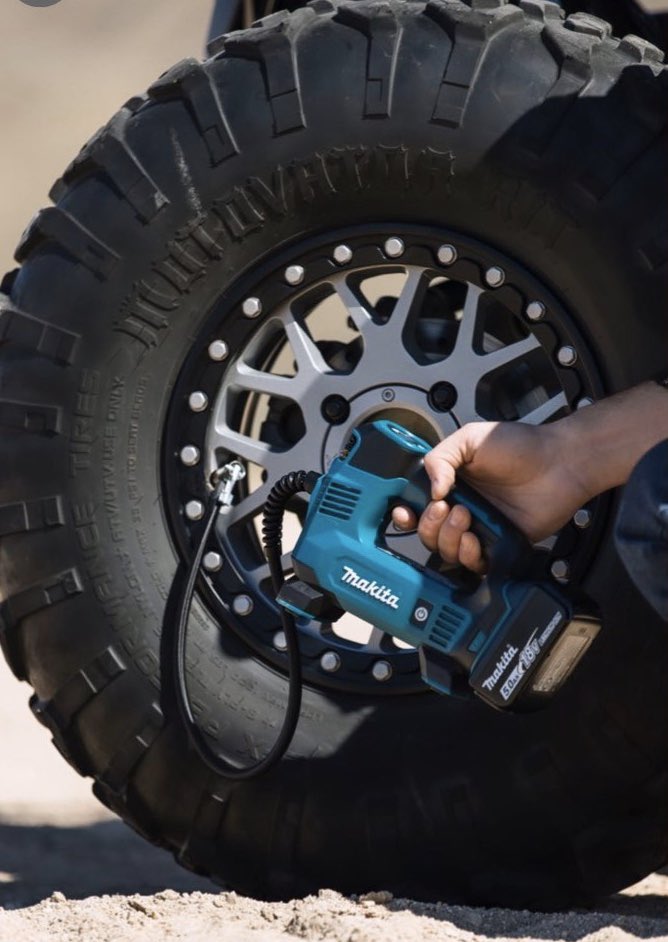 MakitaTools's tweet photo. From bikes to UTV tires, the 18V LXT Cordless Inflator is the solution to keep you going.
https://t.co/N85NftT3Sm
#makitausa #makitatools #cordlessinflator #inflator #dmp180 #lxtadvantage #bike #utv #tires https://t.co/RLkrOLKsQt