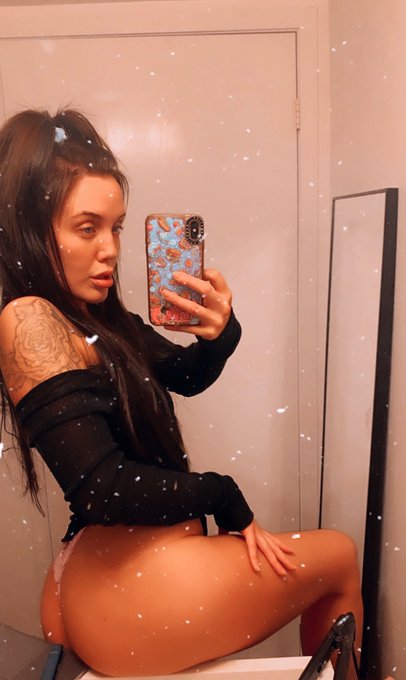 Hope my bum can distract you from my messy hair &amp; bad mood... 🥺🥺   #milf #nsfw #onlyfansgirl #booty #picoftheday<a href="/tag/selfie"class="tags"><span>#selfie</span></a><a href="/tag/booty"class="tags"><span>#booty</span></a><a href="/tag/picoftheday"class="tags"><span>#picoftheday</span></a><a href="/tag/panties"class="tags"><span>#panties</span></a><a href="/tag/feetlovers"class="tags"><span>#feetlovers</span></a>