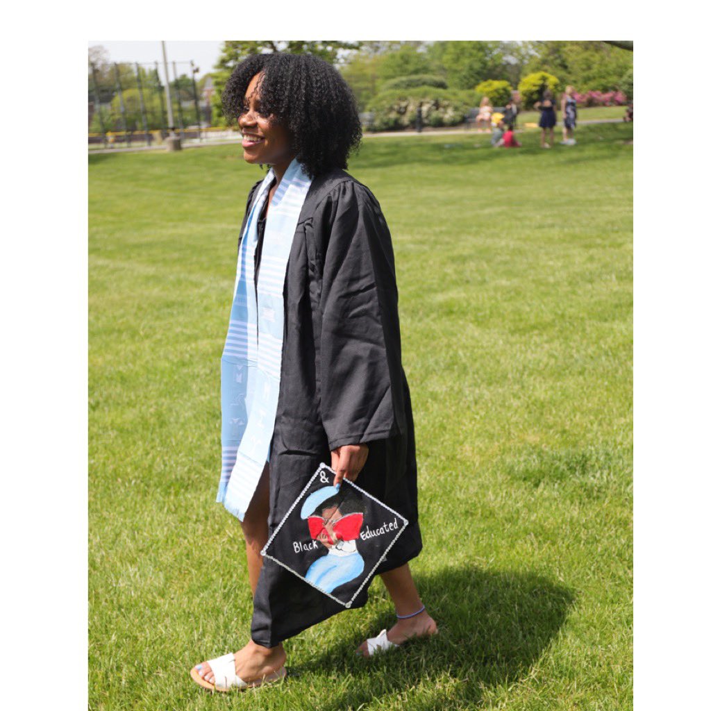 imdrakeskeke's tweet photo. Last ones for the day! #Rowan2020 #rowangrad #blackandeducated https://t.co/ARDd9HY3Kv