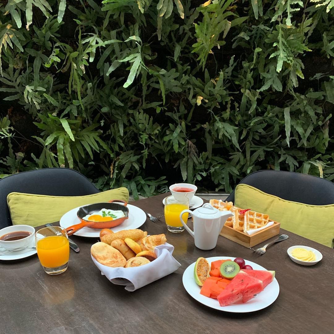 FourSeasonsES (@fourseasonses) on Twitter photo Inicia tu día con alegría y energía, consciéntete desayunando lo que más te gusta, nosotros te acompañamos, #FSContigoEnCasa <a href="/FSBogota/">Four Seasons Hotel Bogotá</a>
#FourSeasons #DreamWithFS #VolveremosAViajar #SueñaConFS #StayHome #QuedatenCasa #FSConnectsAtHome #FSContigoEnCasa Inicia tu día con alegría y energía, consciéntete desayunando lo que más te gusta, nosotros te acompañamos, #FSContigoEnCasa <a href="/FSBogota/">Four Seasons Hotel Bogotá</a>
#FourSeasons #DreamWithFS #VolveremosAViajar #SueñaConFS #StayHome #QuedatenCasa #FSConnectsAtHome #FSContigoEnCasa