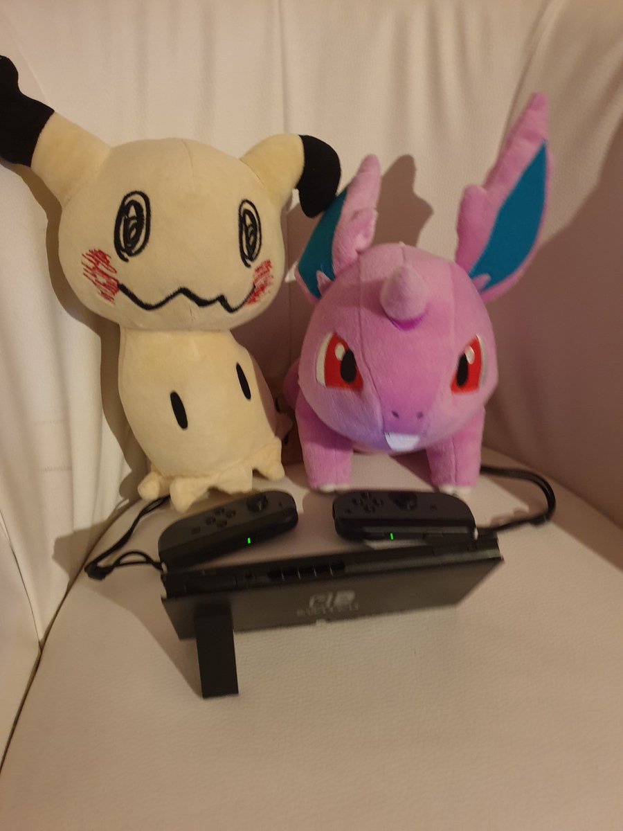 ExperienceNido's tweet photo. I wish my best friend #Mimikyu could visit me right now. I miss him. :( https://t.co/x4wkiDo5mI