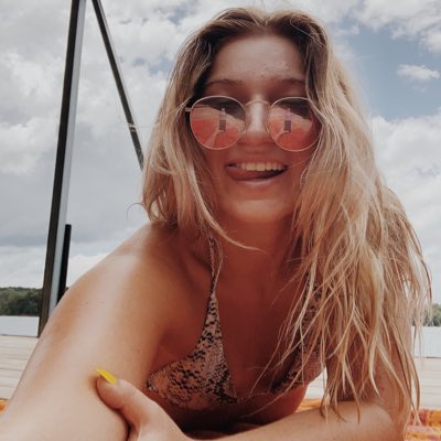 sidney_marie3's tweet photo. #NewProfilePic https://t.co/QYDxVw4T4M
