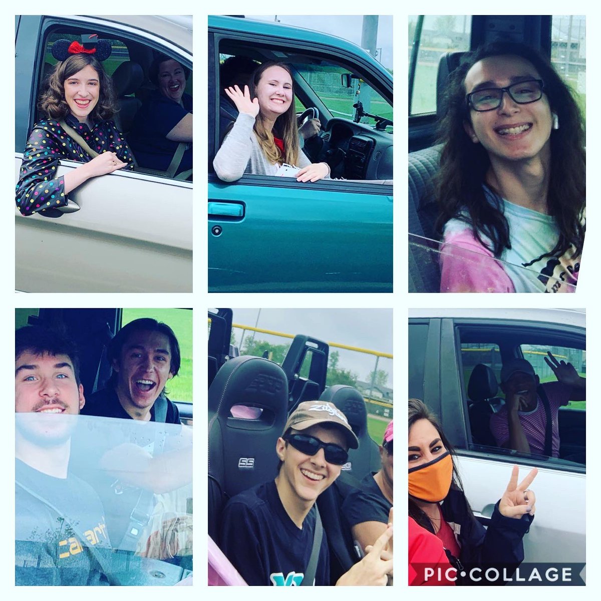 isomsideas's tweet photo. This is what I miss. Staff &amp; kids cruising through the library. Thanks class of 2020 for slowing down and allowing me a moment with you 🥺💖#missingyoumonday #proudtobehse https://t.co/KucppXLs2Q