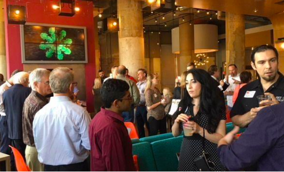 Laura Davis tweet media