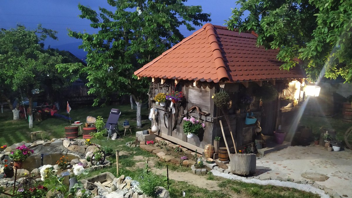 sinisa_jevtic's tweet photo. Veliki "Milic od Macve"
Koji se nalazi i u osnovi nase kule na sedamnest vetrova dao je zavestanje da gradimo kule umetnosti ,fantazije , tradicije i istorije.I da po njima budemo poznati u svetu. https://t.co/jF2mC2iFSY