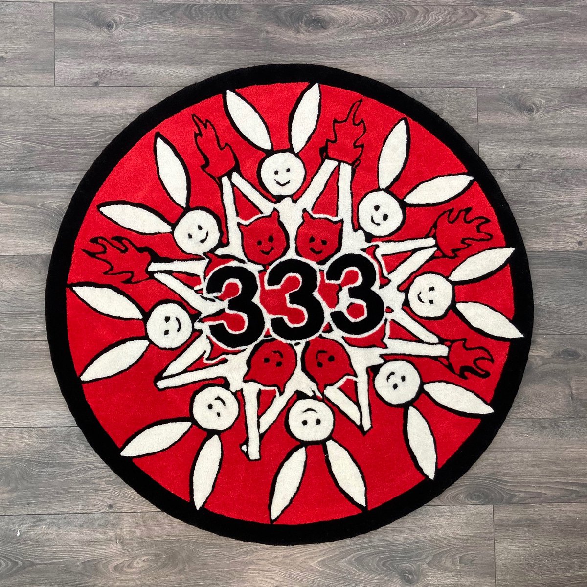 half-evil x kodone rugs look lovely in the crib btw 💁🏽‍♂️💗👹