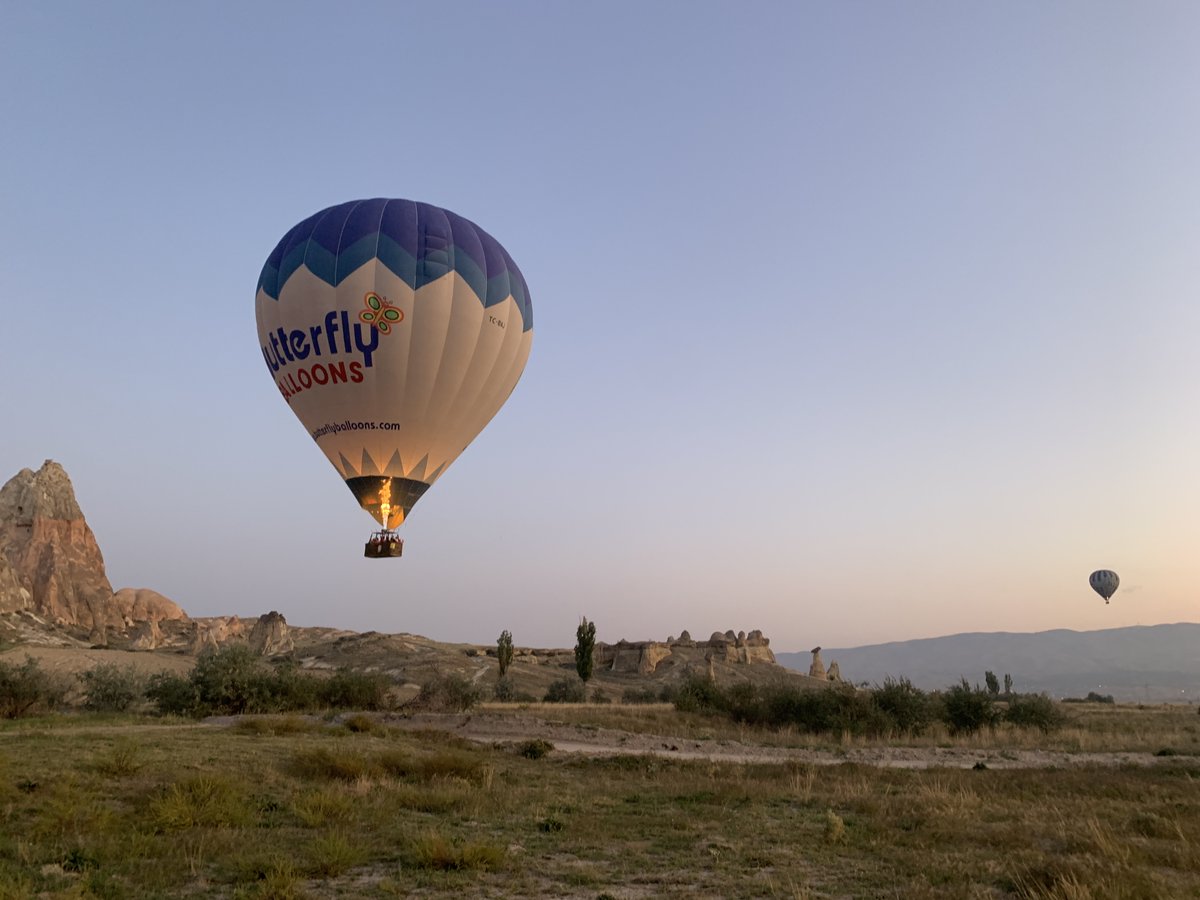 InesLifestyle's tweet photo. Some glimpse of Butterfly Balloons ❤️❤️❤️

SEE More Destinations Here - https://t.co/04vYA4McKc

#ButterflyBalloons #Cappadocia #travel #adventure #travelblogger #trip #picoftheday #vacation #explore #traveling #travelguide #influencer #vlogger #youtube #vlog https://t.co/YCOECagWO0