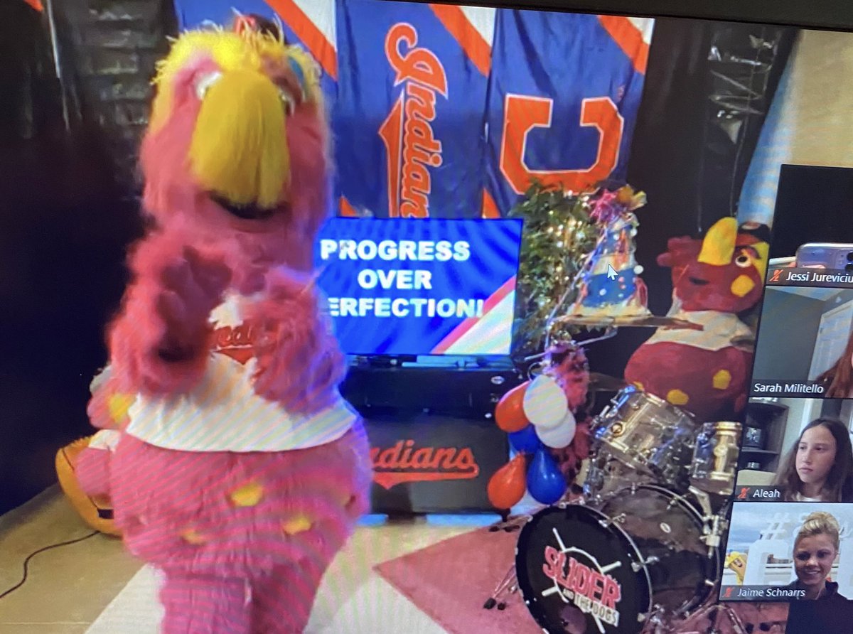 SolonSchools's tweet photo. Mindset Monday!
Roxbury 4th graders had a special guest video conference today. Cleveland Indians’ mascot, Slider, reinforced Roxbury mindfulness messages, such as Progress over Perfection, & wished the 4th graders good luck to end the school year!
#WeAreSC #OhioRemoteLearning https://t.co/XcpUtjH4C1
