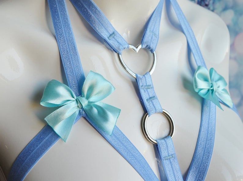 Nekollars's tweet photo. #Bodyharness #BodyHarnesses #etsy #harnesslingerie #bodylingerie #bodycage #harness #burlesque #alternative #fetishoutfit #petplayshop #petplaygear #kittenplayshop #kittenplaygear #fetishharness #ddlglifestyle - More at our #Nekollars Etsy shop! β‘οΈ https://t.co/Ruw7XSrIlp π https://t.co/aOHQo6vo2p
