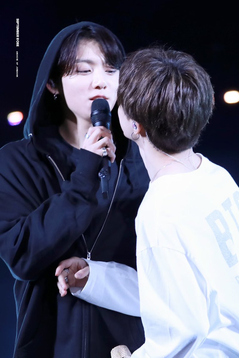 jikookheart's tweet photo. jimin: 👄
jungkook: https://t.co/yfktLociWr