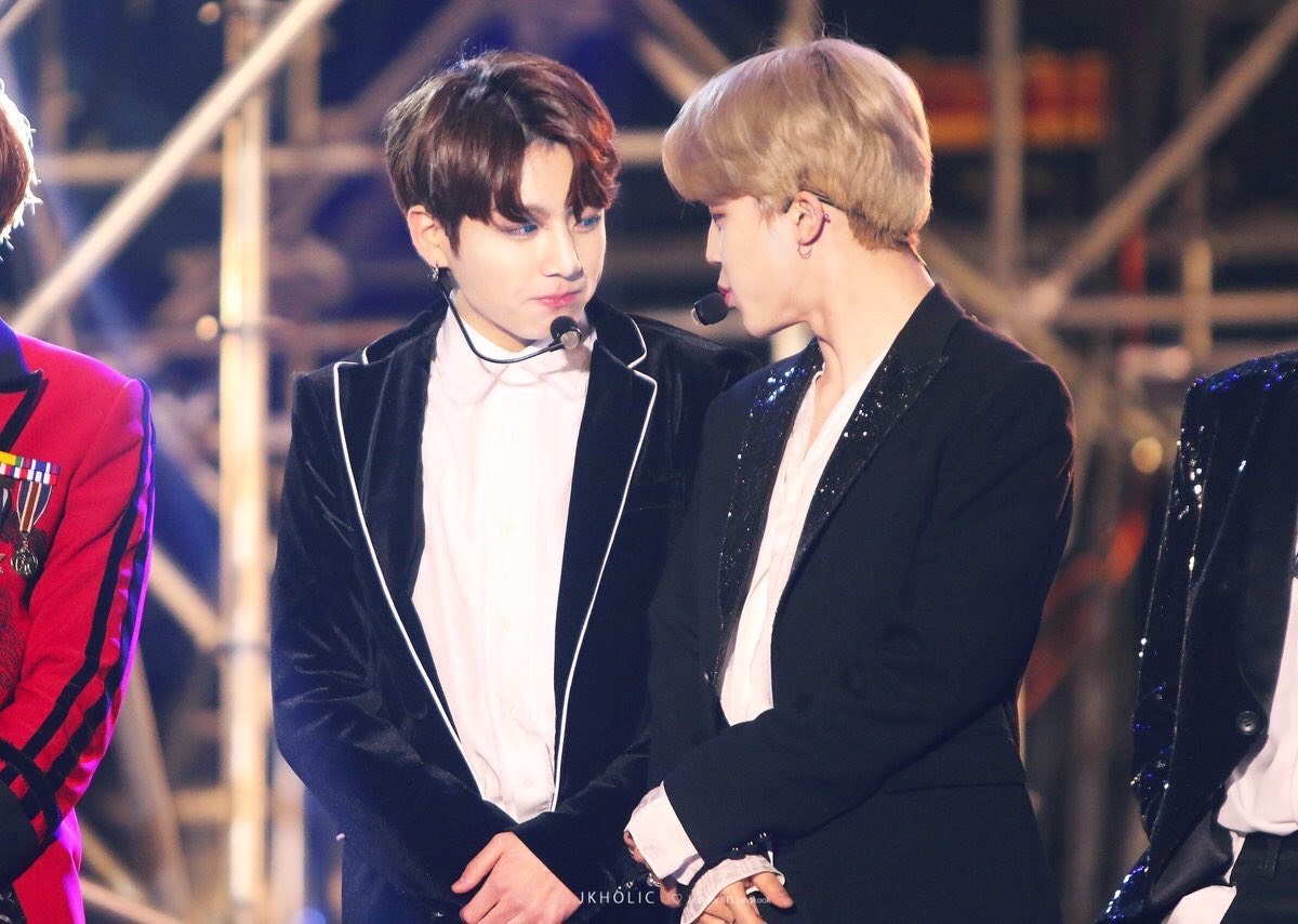 jikookheart's tweet photo. jimin: 👄
jungkook: https://t.co/yfktLociWr