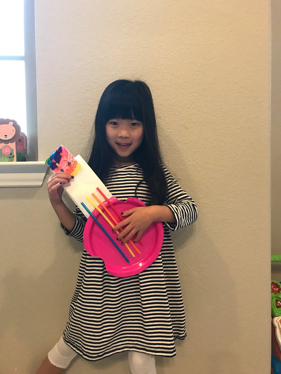 Wellers2ndGrade's tweet photo. My Kindergarteners are getting in on the CREATING at home!! Items made out of a paper plate! Great job Landon and Lindsey! 🙌🏼
#kerraim #onlinelearning #AtHomeAloneTogether #allenisdathome @PhilipMott1 @dailystem @KerrComets @LibraryKerr https://t.co/hrFnoswggR