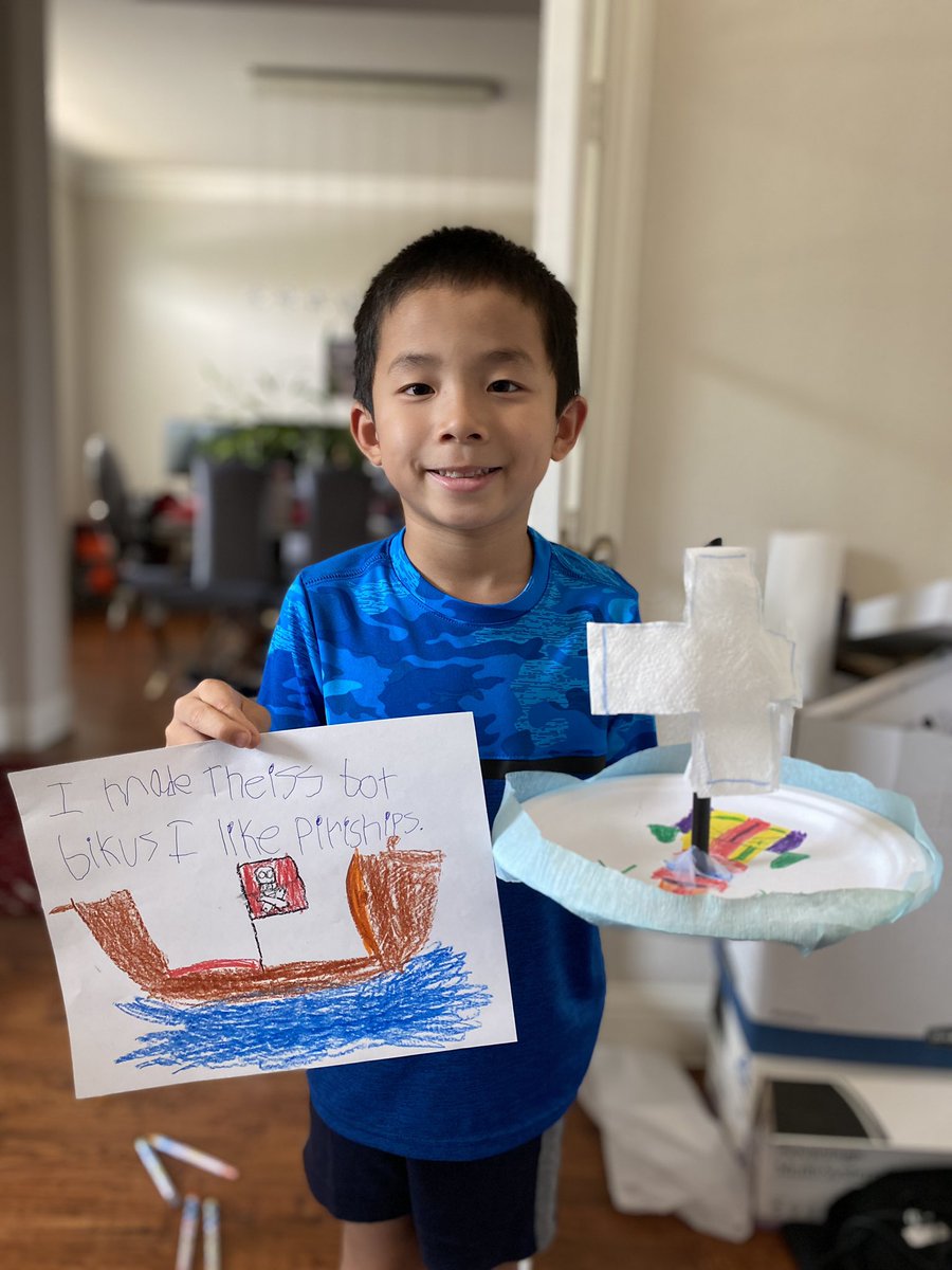 Wellers2ndGrade's tweet photo. My Kindergarteners are getting in on the CREATING at home!! Items made out of a paper plate! Great job Landon and Lindsey! 🙌🏼
#kerraim #onlinelearning #AtHomeAloneTogether #allenisdathome @PhilipMott1 @dailystem @KerrComets @LibraryKerr https://t.co/hrFnoswggR