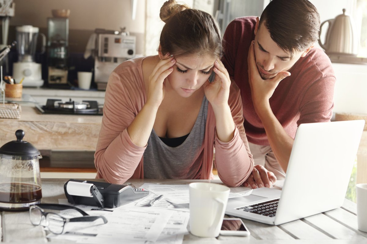 credit_and_debt's tweet photo. Has your 400 credit score caused you to take out a payday loan that you're still paying back? 😱 Call our FREE coaches today! We've helped people in your situation before, and we'll help you too! 😀💰 #creditanddebt #debtsolutions #creditsolutions #badcredit #paydayloans https://t.co/MphbCvp8DF