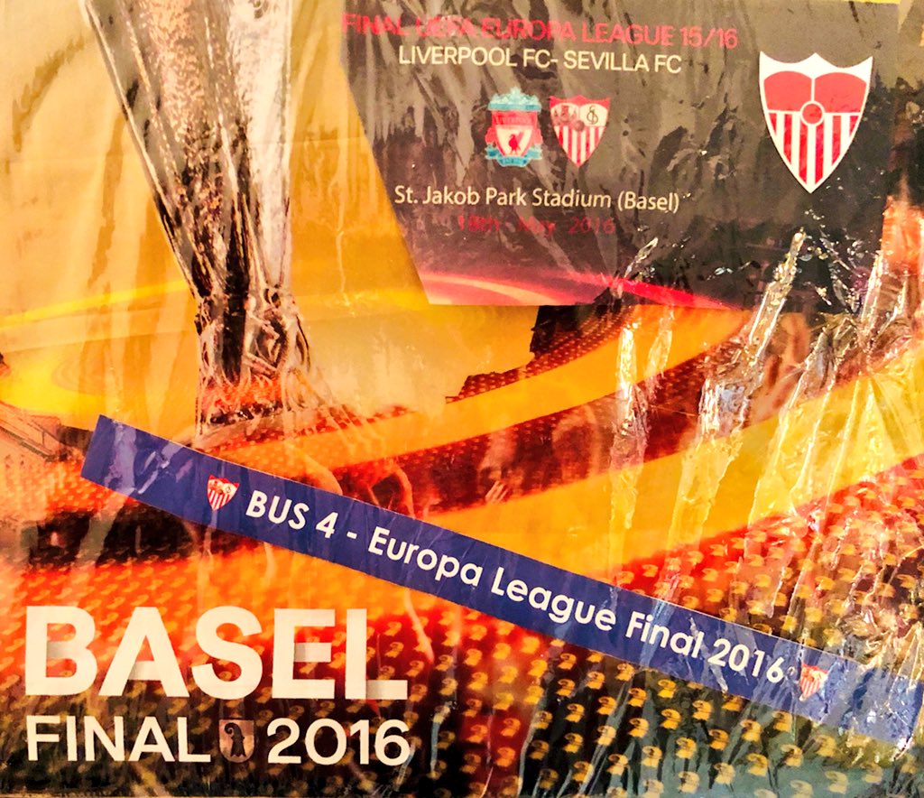 ameliaconnect22's tweet photo. Fuimos a por ella y nos la traímos, la 5ª #UefaEuropaLeague 🏆 hace cuatro años!!! Y ganándole al más glorioso Club de Inglaterra 🏴
#LiverpoolFC vs #SevillaFC
#Basel2016 https://t.co/dcsIIJwtuO