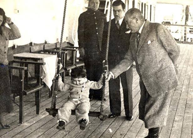 Ümit bağladığın gençler seni asla yalnız bırakmayacak ATAM. #YerGökDinlesin