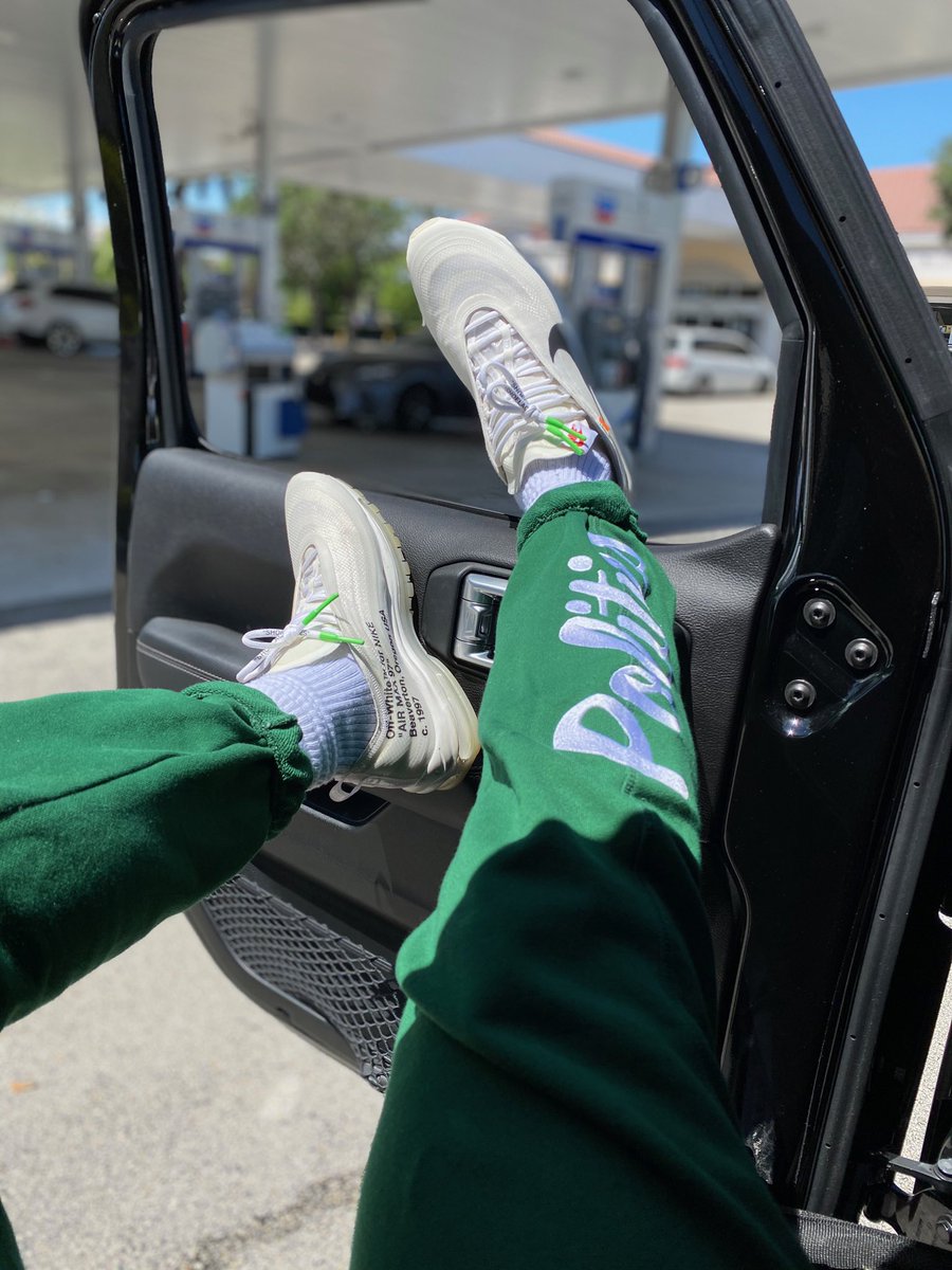 OnTheWayFits's tweet photo. @ILL_Wil_  in THE 10: NIKE AIR MAX 97 OG "OFF WHITE"/Politics x Cafe Du Monde green|white sweatpants. On the way to the car wash. #hypebeast #fitoftheday #mensstreetstyle #sneakerpolitics #onthewayfits #sneakerhead #kicksonfire #kicksoftheday #nike #offwhite https://t.co/24eSlDrtt3