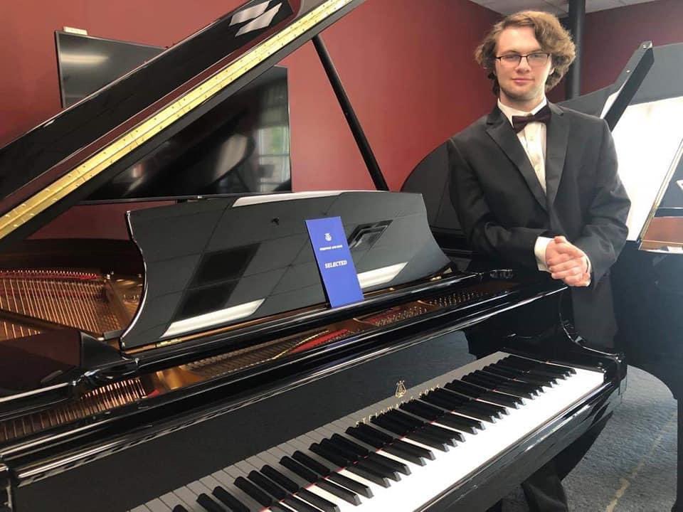SteinwayGSO's tweet photo. Congratulations to Michael Drusdow! 

🎉🎉🎉🎉🎉🎉🎉🎉🎉🎉🎉🎉

North Carolina's first Young Steinway Artist is now also the very first owner of a new Steinway &amp; Sons Spirio Record in the Carolinas. 🎹 👀

#YoungSteinwayArtist https://t.co/uBl0VFFwkv