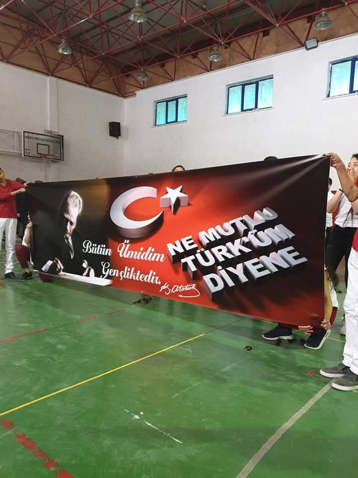 Özlemle ama yine aynı coşkuyla kutluyoruz. Bayramımız-2019
 #19MAYIS
<a href="/Tarhuncuapasa/">Tarhuncu Ortaokulu</a> @meb_ailesi2023 <a href="/tcmeb/">Millî Eğitim Bakanlığı</a> <a href="/KeciorenMem/">Keçiören İlçe Milli Eğitim Müdürlüğü</a> <a href="/MemAnkara/">Ankara İl Millî Eğitim Müdürlüğü</a>