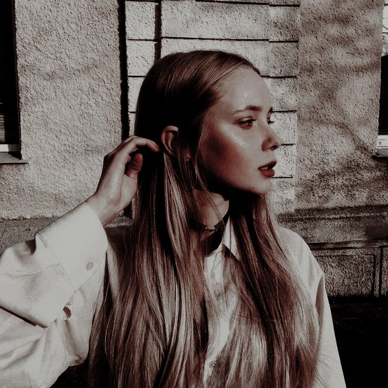 _moodelicate's tweet image. ㅤ

ㅤㅤㅤㅤㅤㅤ◜✾◞ Hufflepuff queen.