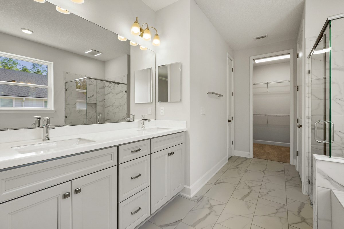 ProvidenceHome1's tweet photo. #MoveInReadyMonday comes to you with the 4 bed, 2.5 bathroom Hernando🏡! Located in Pioneer Village at Nocatee, this home comes complete with a gourmet kitchen, upstairs loft, and covered patio that's ready for outdoor living ☀️: (904) 447-0724 or https://t.co/1IrVOszrAc. https://t.co/6NNgB7f6XC