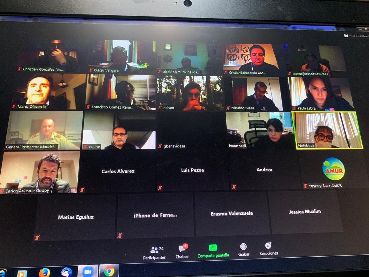 mario_olavarria's tweet photo. A esta hora alcaldes de comunas rurales comunicados a través de teleconferencia con subsecretaria del delito y gral Rodríguez de Carabineros. https://t.co/T268hGI0fv