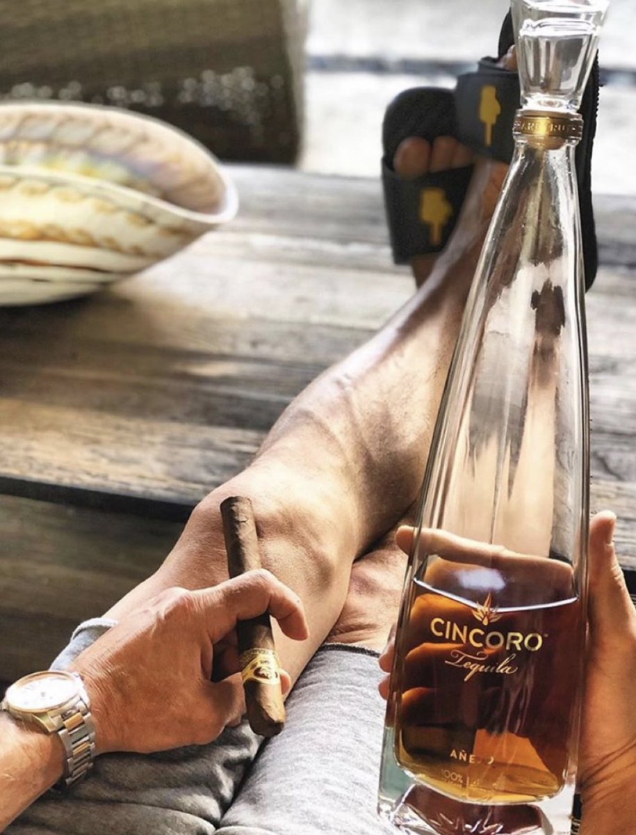 Cincoro's tweet photo. We loved seeing all the amazing toasts this past weekend &amp; will not stop until we reach our goal of $100,000! 

We encourage you to spread the word, join the #ToastYourTeam movement &amp; help provide support to communities in need.

Who will you toast to this week? https://t.co/IlAyv9e6o7