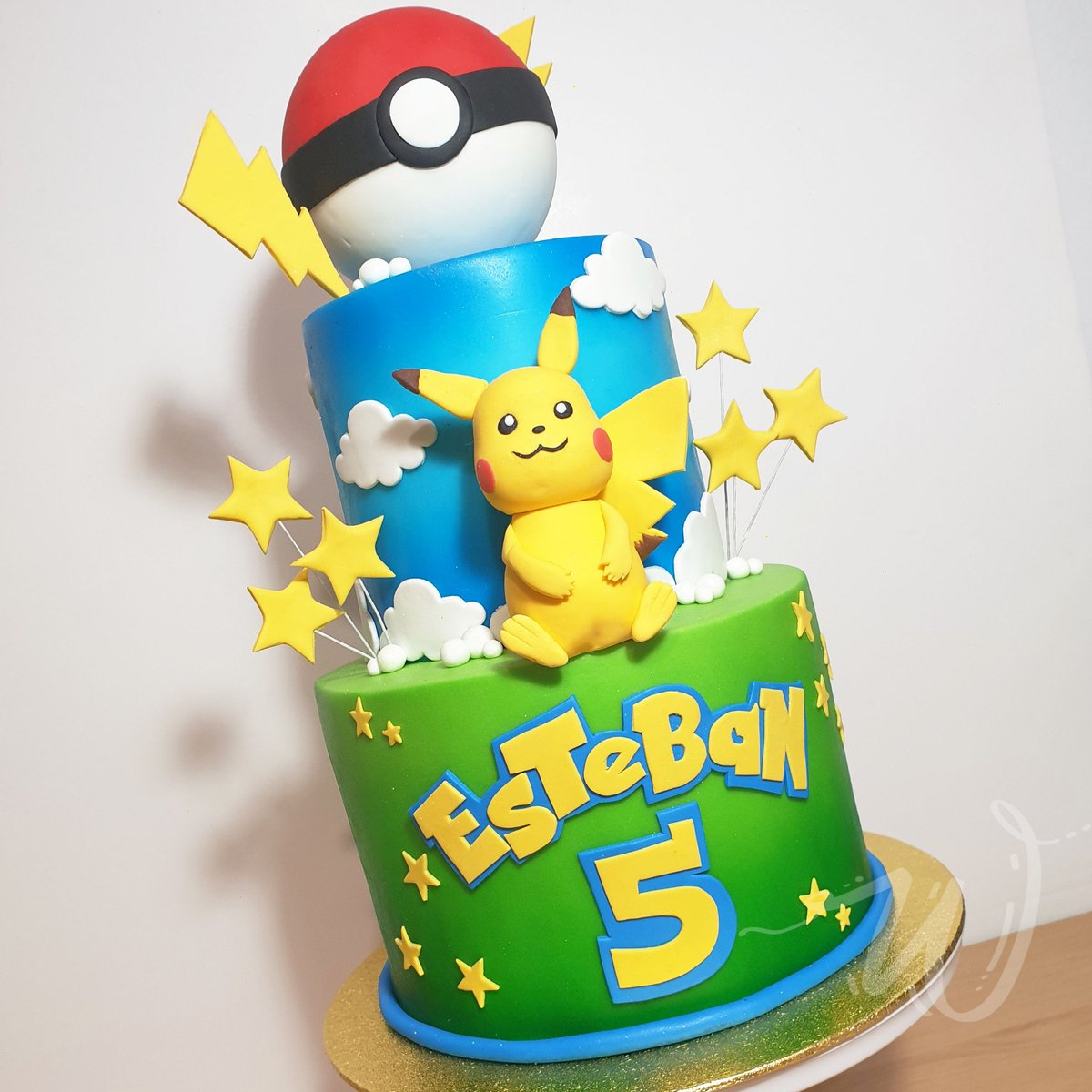 wondercakesbcn's tweet photo. 💥 Pikachu 💥 https://t.co/pGvAVnVis6