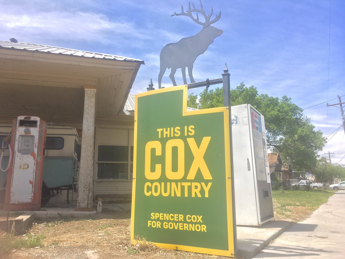 SStaheli's tweet photo. @coxforgovernor I think this one sign is big enough fo the whole town.  #Goshen @SpencerJCox https://t.co/b8mF0Xy8wq
