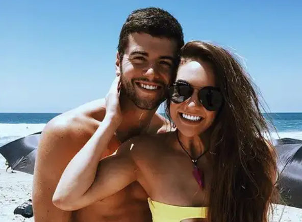 Barstool Sports On Twitter No Biggie Jarrett Stidham And His Wife Just Casually Fed A 1 000 Meals To Needy Families The Other Day Https T Co N7r6usyr55 Https T Co Uhnvldd7il