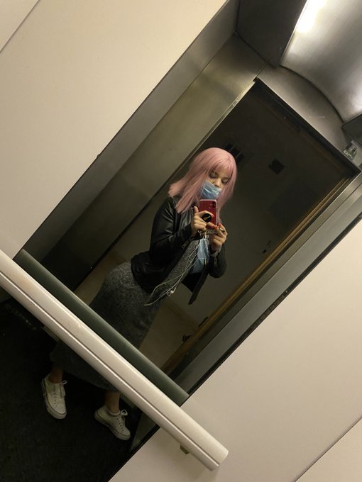 It&rsquo;s corona time 😷🦠 https://t.co/3hcYV5Gr6e<a href="/tag/vday2019"class="tags"><span>#vday2019</span></a>