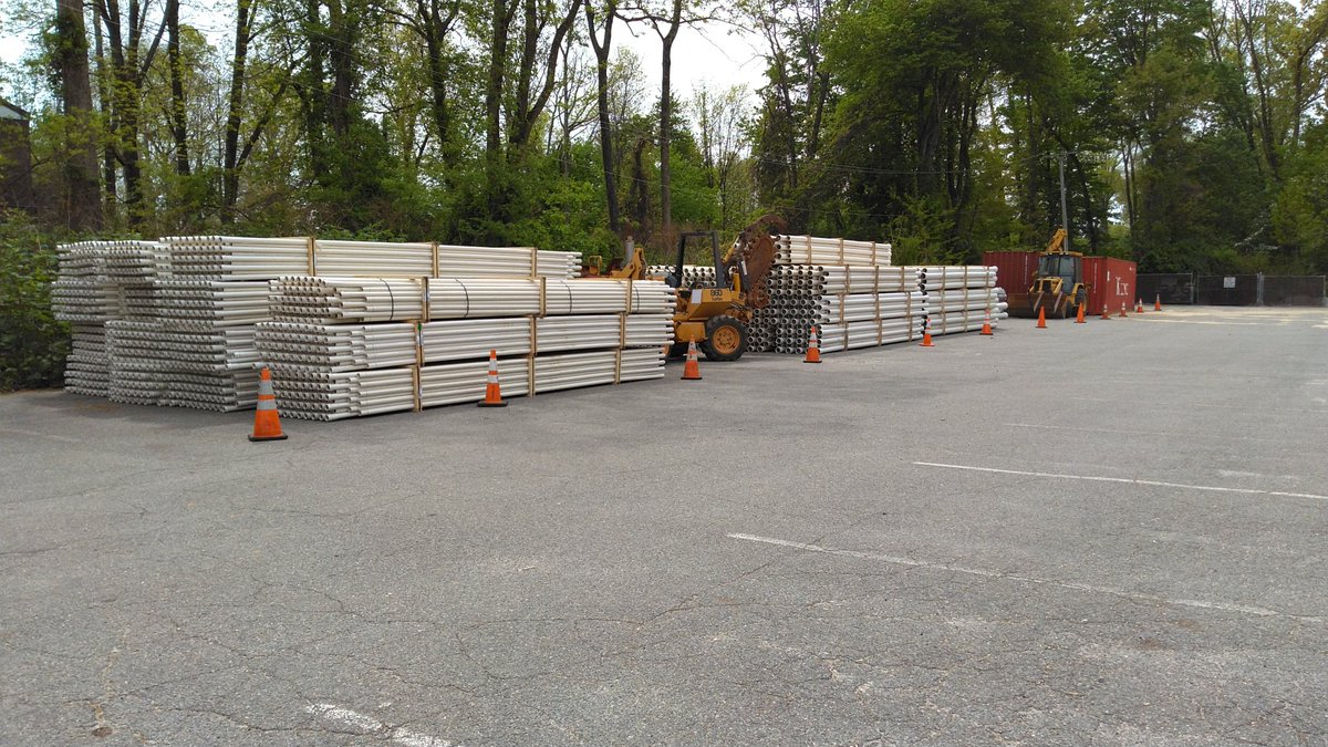 LeyCompany's tweet photo. Starting a new project at Knoll West Golf Club with @JimBarrett16. A lot of product delivered today from @StorrTractor. We unloaded a tractor trailer load of Hardco fittings and three tractor trailer loads of pipe.  @HarcoIrrSpecMan @TheToroCompany https://t.co/8WerQn3jFX