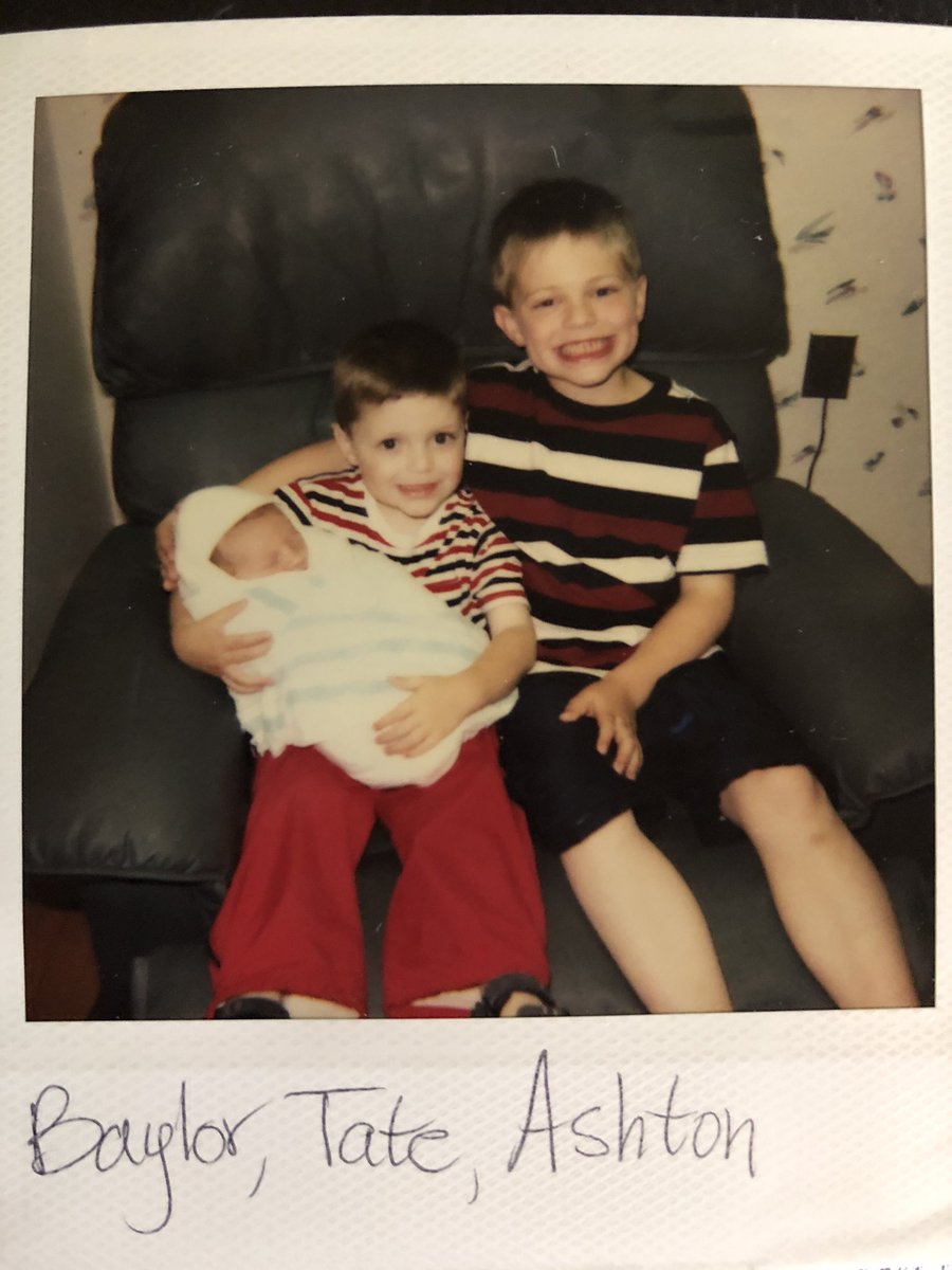 jclem5150's tweet photo. “And after three, the family was complete” — my 3 boys 17 years ago today.
Happy 17th Birthday Baylor!! https://t.co/KbEW9UnAjs