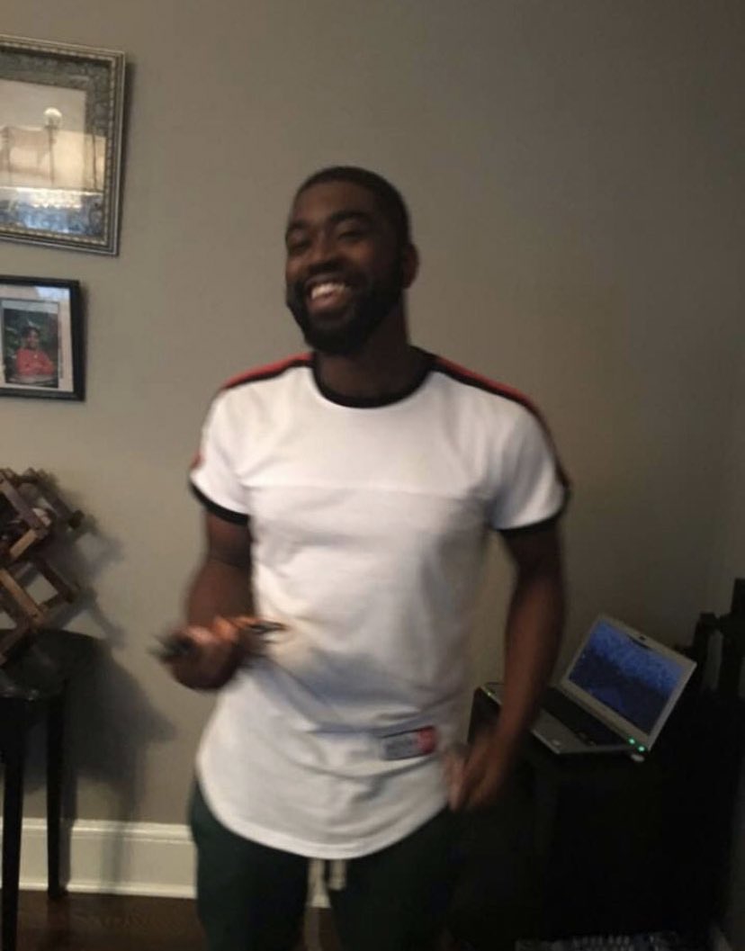 andrenamonet's tweet photo. Please retweet, pray, &amp; help us find our brother Paul. Last seen in Bridgeport, CT area. He’s someone’s son, brother, and the father of two beautiful kids. Help us bring him home so he can tell his story.🤍  #mybrotherskeeper #bridgeportct https://t.co/28mQo78LwO