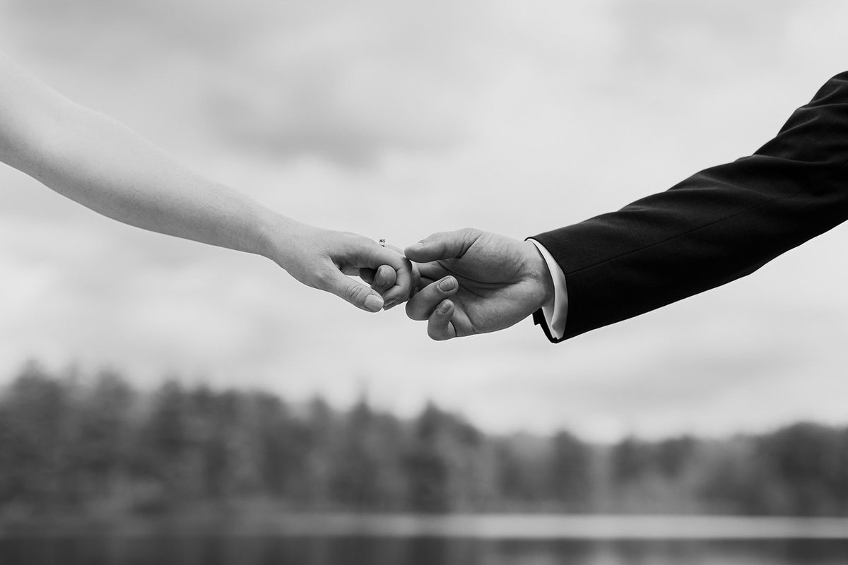 hellogreenfern's tweet image. I long for the days that we can hold hands again.