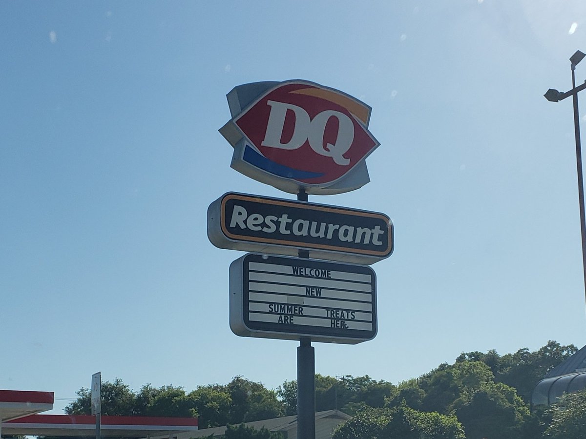 GOSA_Colleen's tweet photo. What's says Tecas more than Dairy Queen?
#Texas #survey #MondayVibes #blizzard #fightme https://t.co/r3RGYi96fk
