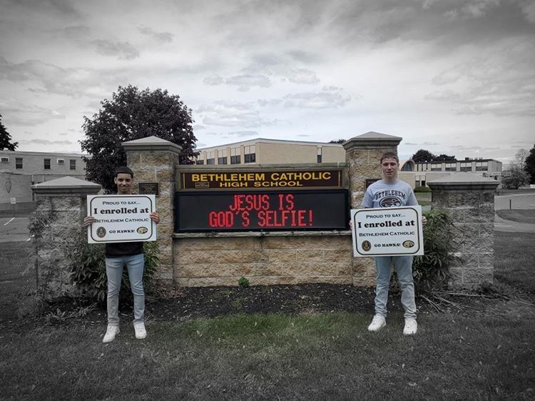 Becahi_Hawks's tweet photo. Welcome to the Golden Hawk Family! 
#BecahiFamily #BecahiProud #Classof20204 https://t.co/KXITDj584O