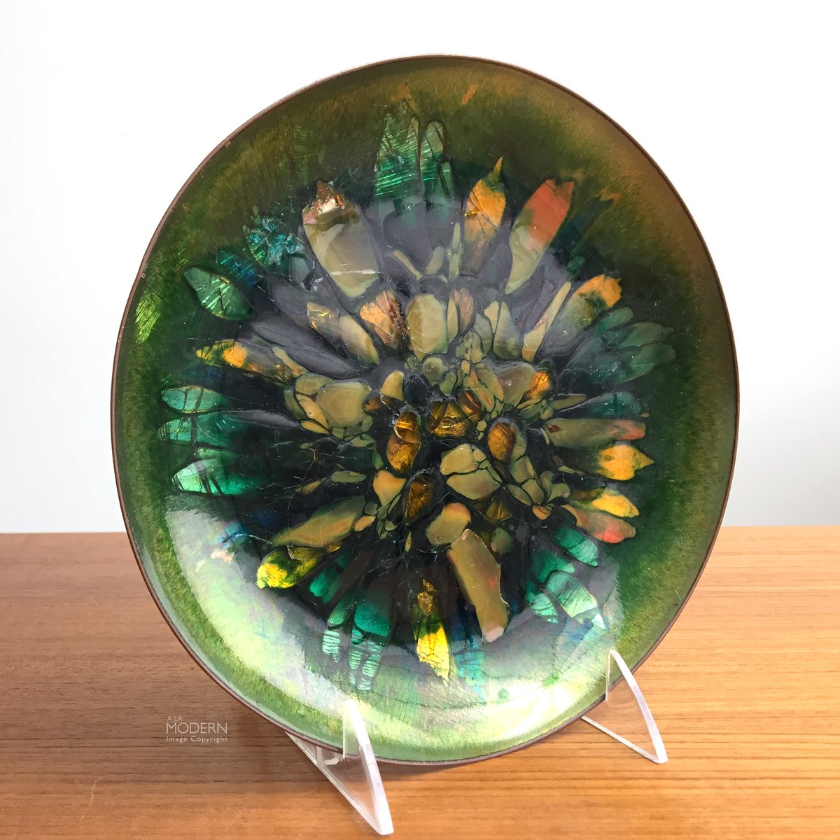 ALaModern's tweet photo. Win Ng San Francisco kaleidoscope enamel on copper dish, just listed @ALaModern https://t.co/tmnnpVwXaA https://t.co/DZDSYJzdI4