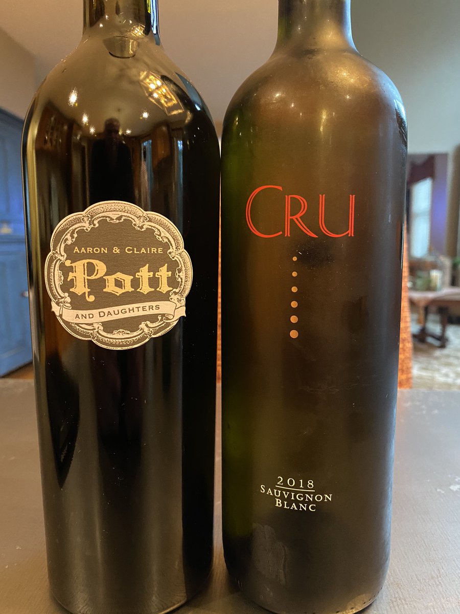 <a href="/Kerryloves2trvl/">Kerry</a> <a href="/_drazzari/">Dave Razzari</a> <a href="/WildThingZin/">Carol Shelton Wines</a> <a href="/boozychef/">boozychef</a> <a href="/DemiCassiani/">Demi Cassiani</a> @TomatoOnTheVine <a href="/TheWineRoad/">Wine Road</a> <a href="/i_stephie/">Steph :)</a> <a href="/mini_hockey/">Nana M</a> <a href="/alifeinwine/">A Life in Wine</a> <a href="/amy_oosterhouse/">Amy Oosterhouse</a> <a href="/wineNweather/">Functional Pumpkin</a> @bonfantimike <a href="/MarkBonfanti/">Mark Bonfanti</a> <a href="/ibstatguy/">TonyBubbles</a> Tonight is @aaronpott &amp; <a href="/Vineyard29/">Vineyard 29</a>! Happy Monday all!