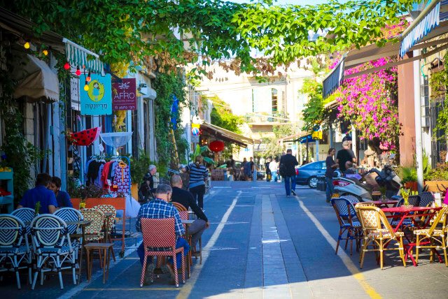 BREAKING: Tel Aviv will convert 11 popular streets into pedestrian zones closed to vehicles in the coming weeks, to encourage local trade, allow more outdoor restaurant &amp; cafe seating, &amp; make the city more pedestrian-friendly. #COVID19 #PhysicalDistancing jpost.com/israel-news/te…