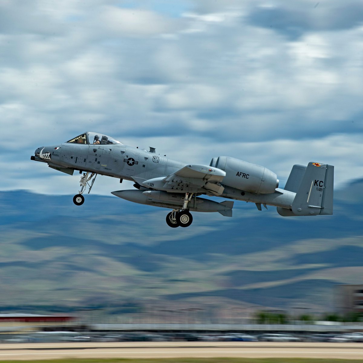 mil_machine's tweet photo. An A-10 Thunderbolt II assigned to the 190th Fighter Squadron takes off from Gowen Field, Boise, Idaho, en-route to Southwest Asia for a scheduled deployment.
#A10 #Warthog #MilitaryMachine
For A-10 facts you probably didn't know, click here: https://t.co/ANOadD1sv2 https://t.co/eLsKLz2RhE